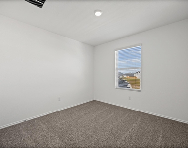 310 Puerto Plata Ave - Photo Thumbnail 14