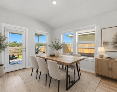 1024 Tipton St - Photo Thumbnail 5