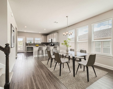 274 Sawtooth Mountain Way - Photo Thumbnail 3
