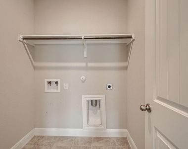 274 Sawtooth Mountain Way - Photo Thumbnail 17