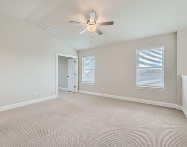 274 Sawtooth Mountain Way - Photo Thumbnail 12