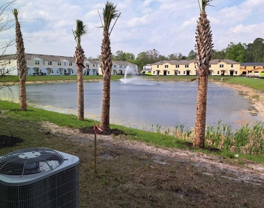 213 Pasadena Drive - Photo Thumbnail 3