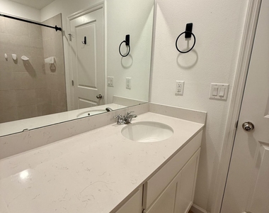 10855 Drogba Drive - Photo Thumbnail 30