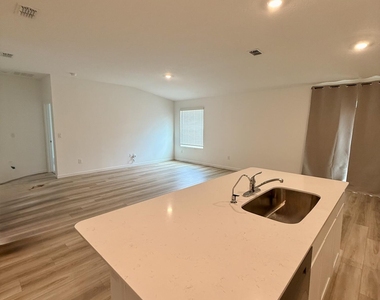10855 Drogba Drive - Photo Thumbnail 7