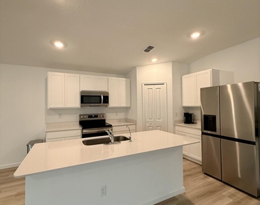 10855 Drogba Drive - Photo Thumbnail 4