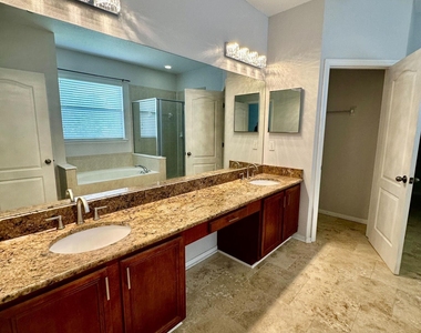 13351 Smithwick Lane - Photo Thumbnail 3