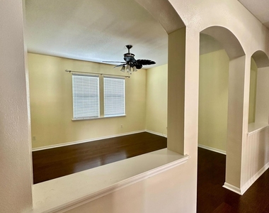 13351 Smithwick Lane - Photo Thumbnail 6