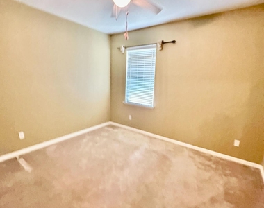 13351 Smithwick Lane - Photo Thumbnail 7