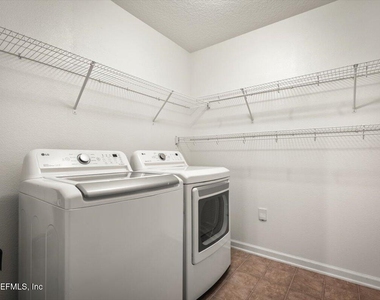 8123 Barley Way - Photo Thumbnail 14