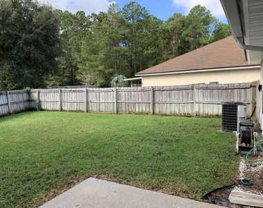 12018 Sunchase Drive - Photo Thumbnail 19