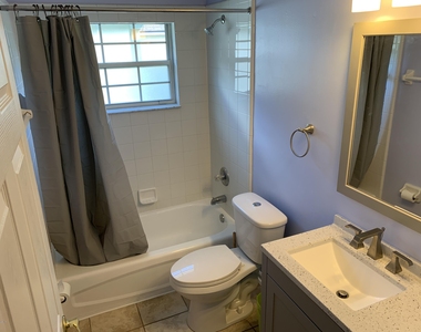 12018 Sunchase Drive - Photo Thumbnail 18