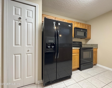 3680 Kirkpatrick Circle - Photo Thumbnail 6