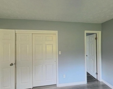 7559 Monongahela Avenue - Photo Thumbnail 12
