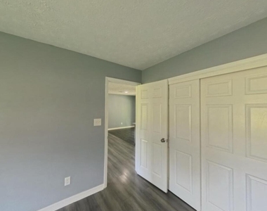 7559 Monongahela Avenue - Photo Thumbnail 11