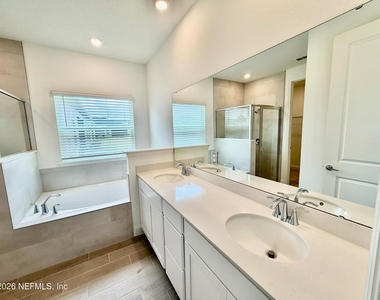 96 Bellaire Isle Street - Photo Thumbnail 17