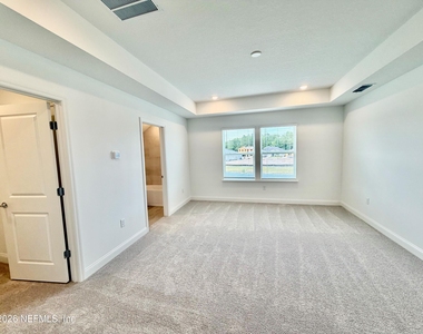 96 Bellaire Isle Street - Photo Thumbnail 6