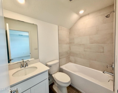 96 Bellaire Isle Street - Photo Thumbnail 5