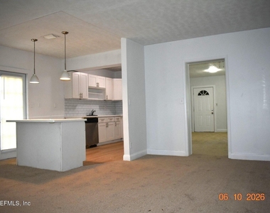 2968 Green Street - Photo Thumbnail 6