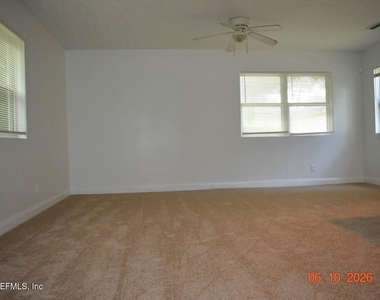 2968 Green Street - Photo Thumbnail 4