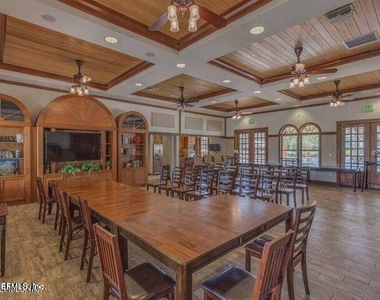 526 Richmond Drive - Photo Thumbnail 22