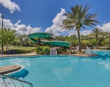 526 Richmond Drive - Photo Thumbnail 23