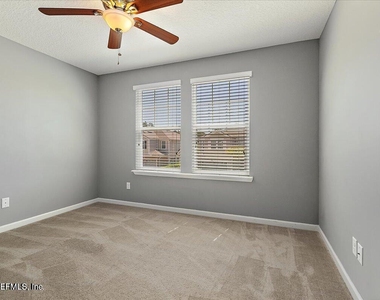 526 Richmond Drive - Photo Thumbnail 13