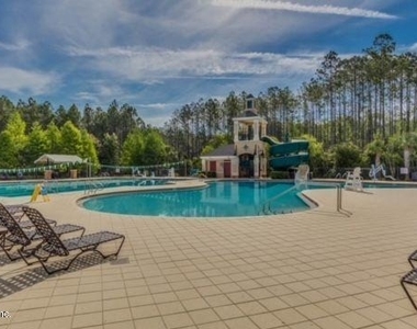 199 Scotch Pebble Drive - Photo Thumbnail 18