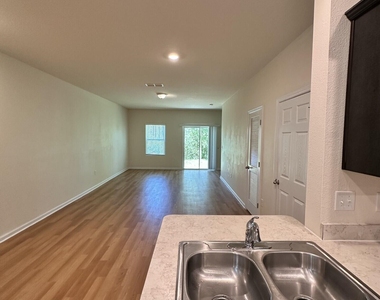 199 Scotch Pebble Drive - Photo Thumbnail 25