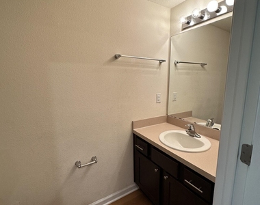 199 Scotch Pebble Drive - Photo Thumbnail 27