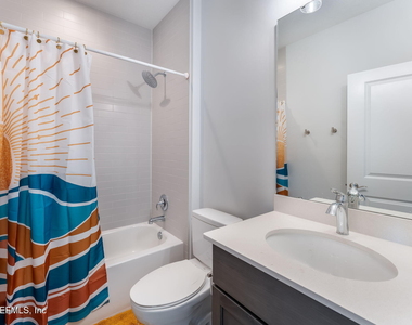 281 Pine Grove Point - Photo Thumbnail 25
