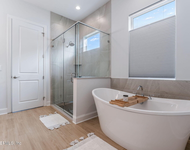 281 Pine Grove Point - Photo Thumbnail 11
