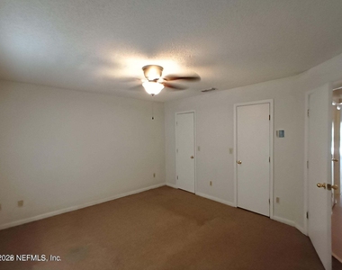 3372 Mandarin Glen Circle S - Photo Thumbnail 6