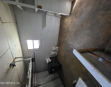 7816 Catawba Drive - Photo Thumbnail 19