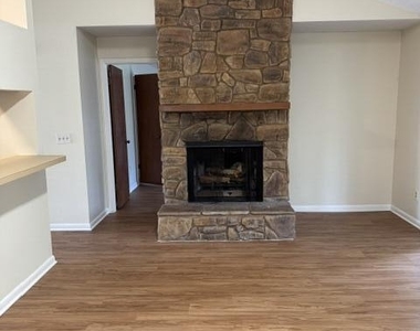 6828 Coralberry Lane S - Photo Thumbnail 7