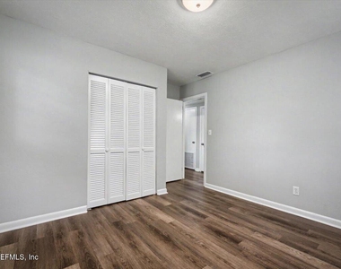 7010 Arques Road - Photo Thumbnail 27