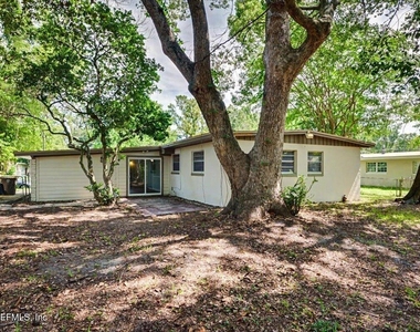 7010 Arques Road - Photo Thumbnail 5