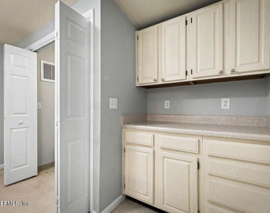 7010 Arques Road - Photo Thumbnail 22