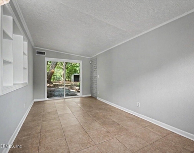 7010 Arques Road - Photo Thumbnail 8