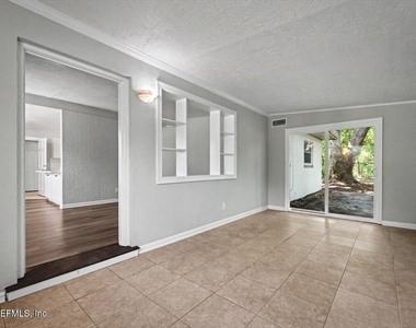 7010 Arques Road - Photo Thumbnail 9