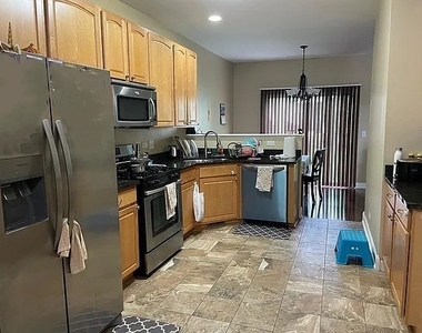2277 Stoughton Drive - Photo Thumbnail 4