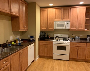 7406 N Damen Avenue - Photo Thumbnail 1