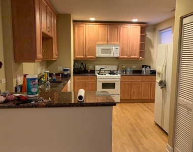 7406 N Damen Avenue - Photo Thumbnail 4