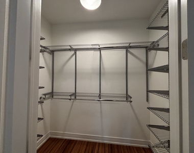 4003 S Calumet Avenue - Photo Thumbnail 14