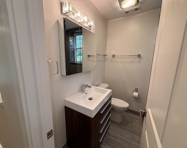 4003 S Calumet Avenue - Photo Thumbnail 9