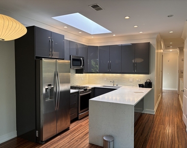 4003 S Calumet Avenue - Photo Thumbnail 5