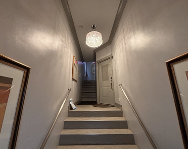 4003 S Calumet Avenue - Photo Thumbnail 1