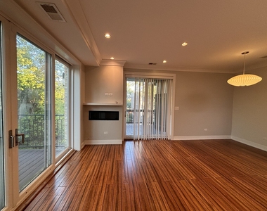 4003 S Calumet Avenue - Photo Thumbnail 7