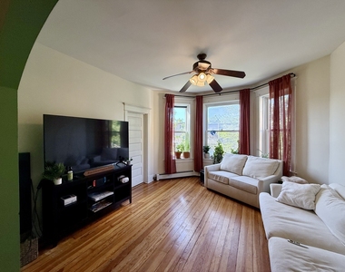 47 Chicago Avenue - Photo Thumbnail 7