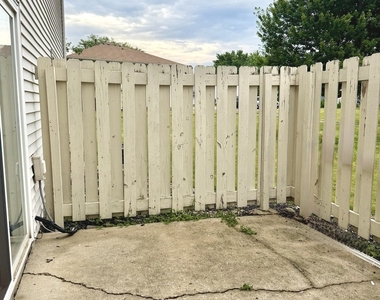 2338 Carnation Drive - Photo Thumbnail 11