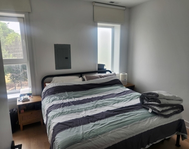 2202 W Race Avenue - Photo Thumbnail 5